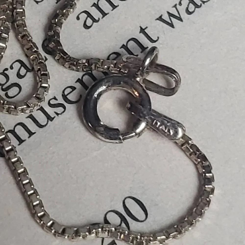Vintage 925 Sterling Silver Floral Italian Necklace‎